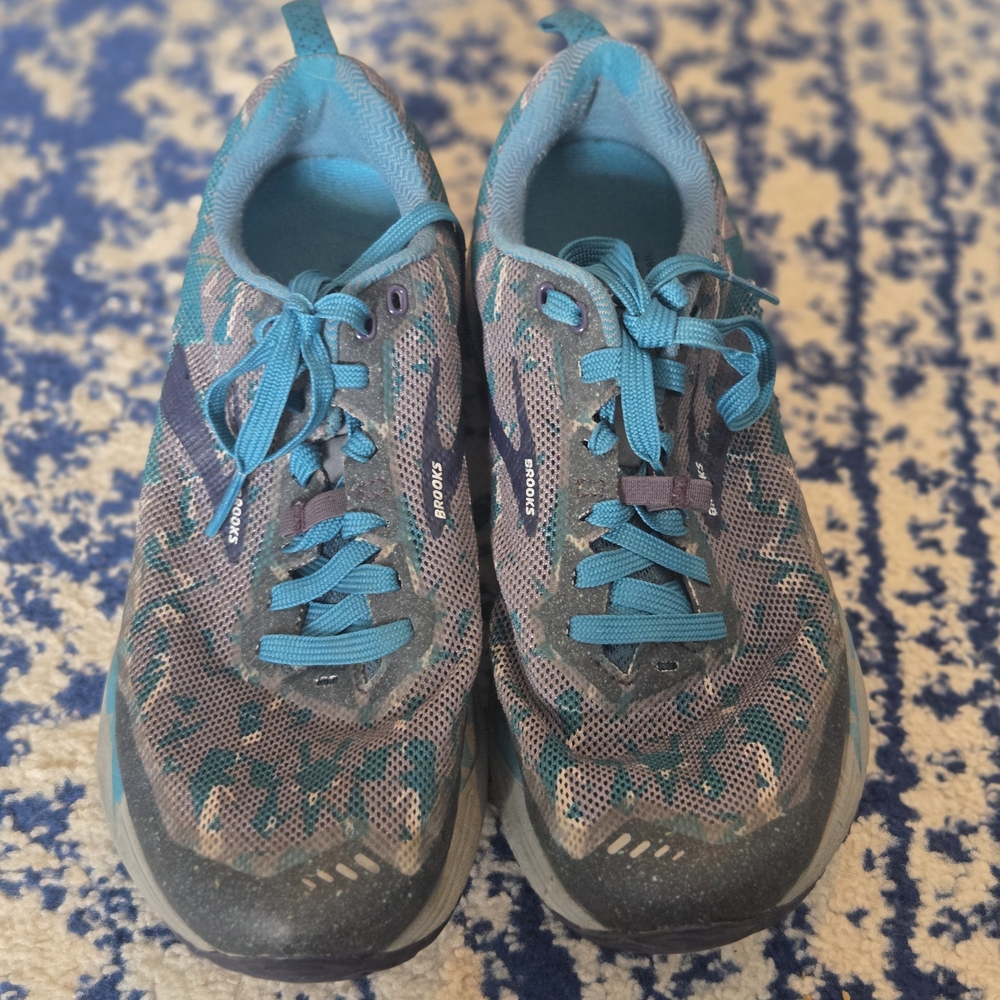 Brooks Women's Blue and Gray Athletic Shoes - Picture 5 of 6